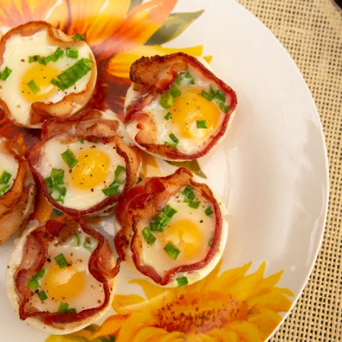 Keto Egg and Bacon Cups
