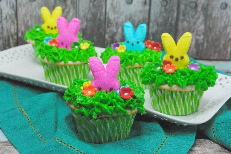 Peek-a-Boo Peeps Easter Cupcakes